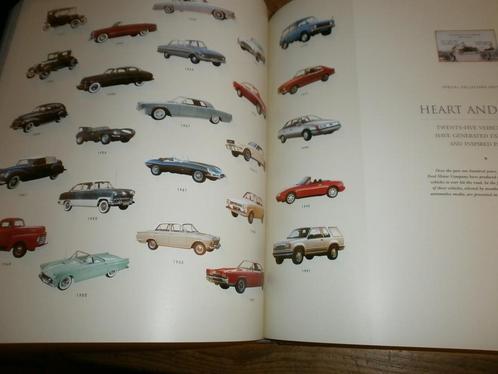 ford jubileumboek 100 jaar meer dan 500 fotos oude autos, Verzamelen, Automerken, Motoren en Formule 1, Auto's, Ophalen of Verzenden