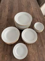 Weinig gebruikte 47-delig servies van Gural Porselen, Huis en Inrichting, Ophalen, Zo goed als nieuw, Bord(en), Overige stijlen