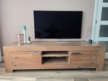 Tv meubel  beschikbaar voor biedingen