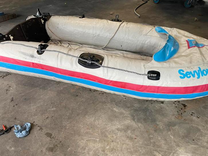 Rubberboot met Johnson 4pk motor - Opknapper, Watersport en Boten, Bootonderdelen, Gebruikt, Ophalen of Verzenden