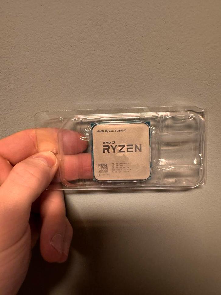 Ryzen 5 2600X processor (CPU), Computers en Software, Processors, Zo goed als nieuw, Ophalen of Verzenden