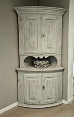 Antieke Zweedse kast, hoekkast, Antiek en Kunst, Curiosa en Brocante, Ophalen
