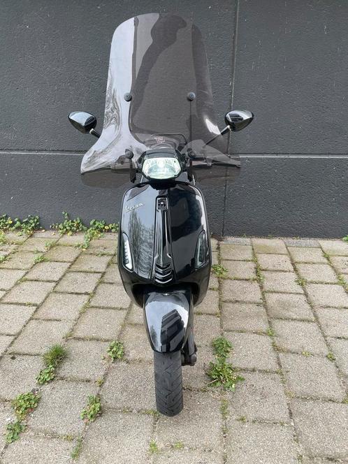 Vespa Sprint E4 2018 snor opknapper, Fietsen en Brommers, Scooters | Overige merken, Zo goed als nieuw, Maximaal 25 km/u, Benzine