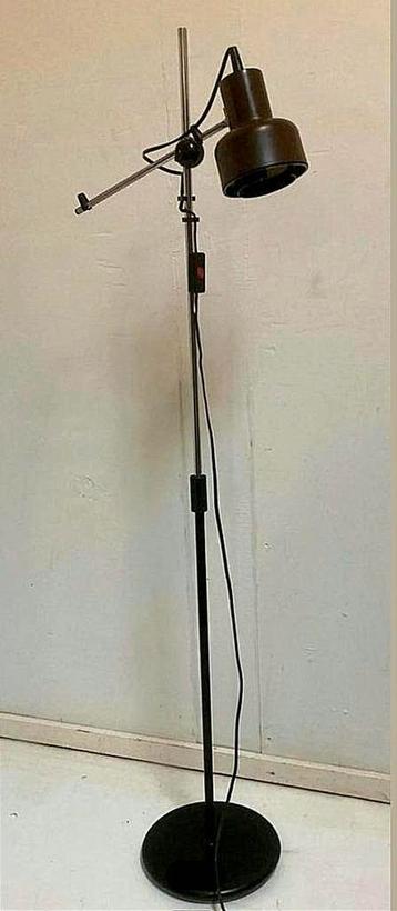 Vintage Vloerlamp - Industrieel Design beschikbaar voor biedingen