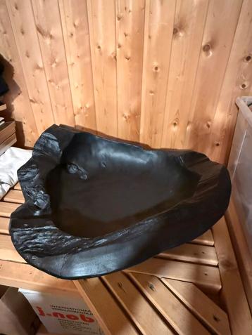 Teak hout schaal zwart beschikbaar voor biedingen