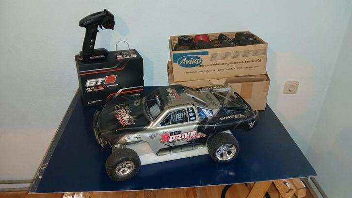 Traxxas Slash 2wd gebruikt rijdend, zie omschrijving, Hobby en Vrije tijd, Modelbouw | Radiografisch | Auto's, Gebruikt, Auto offroad