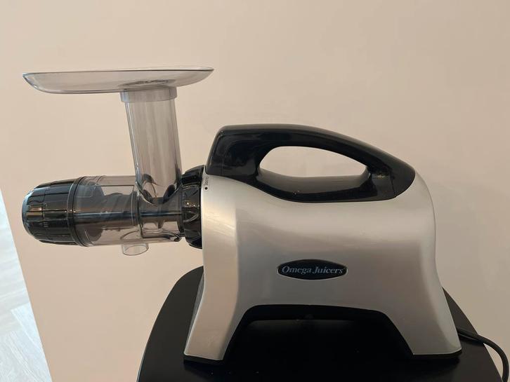 Juicer - Omega NC1002HD Slowjuicer - Topkwaliteit! Org 399, Witgoed en Apparatuur, Juicers, Gebruikt, Slowjuicer, Elektrisch, Ophalen