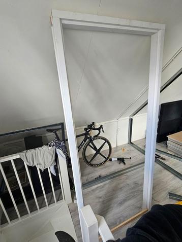 Grenen kozijn beschikbaar voor biedingen