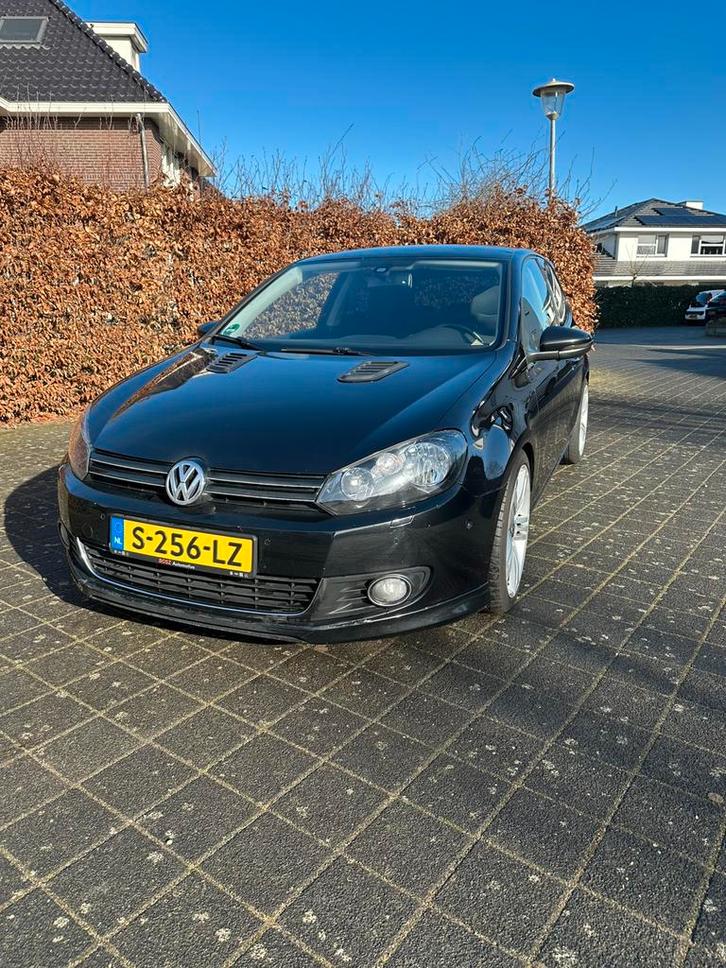 Volkswagen golf 2010, Auto's, Volkswagen, Particulier, Benzine, Stationwagon, Geïmporteerd, Zwart, Ophalen