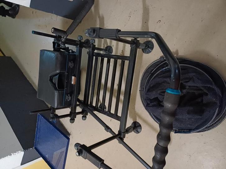 Complete viskist, Watersport en Boten, Hengelsport | Witvissen, Zo goed als nieuw, Overige typen, Ophalen of Verzenden