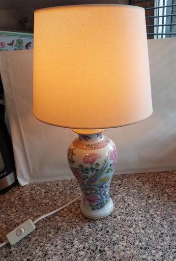 Lamp vaas Classic Rose Ch'ing Dynasty Famille Rose beschikbaar voor biedingen