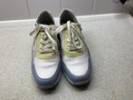 Sportschoenen. mt, 40.    bijna nieuw!!, Blauw, Sportschoenen, Ophalen of Verzenden, Zo goed als nieuw