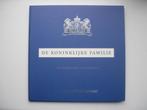 NL map met omslag Vier Generaties Kon. Familie in Postzegels, Postzegels en Munten, Verzenden, Na 1940, Postfris