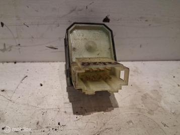 Schakelaar spiegel Vw Golf Cabrio III 1.8 1H0959565 beschikbaar voor biedingen