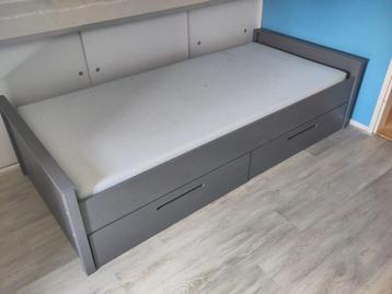 Jongerenkamer (compleet) te koop