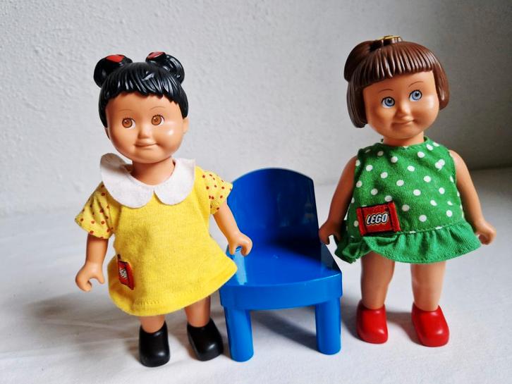 Duplo dolls Sarah en Lisa, Kinderen en Baby's, Speelgoed | Duplo en Lego, Gebruikt, Duplo, Ophalen of Verzenden