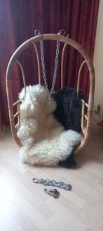 Rotan hangstoel (egg chair) incl. toebehoren, Ophalen, Zo goed als nieuw, 75 tot 100 cm, 50 tot 75 cm
