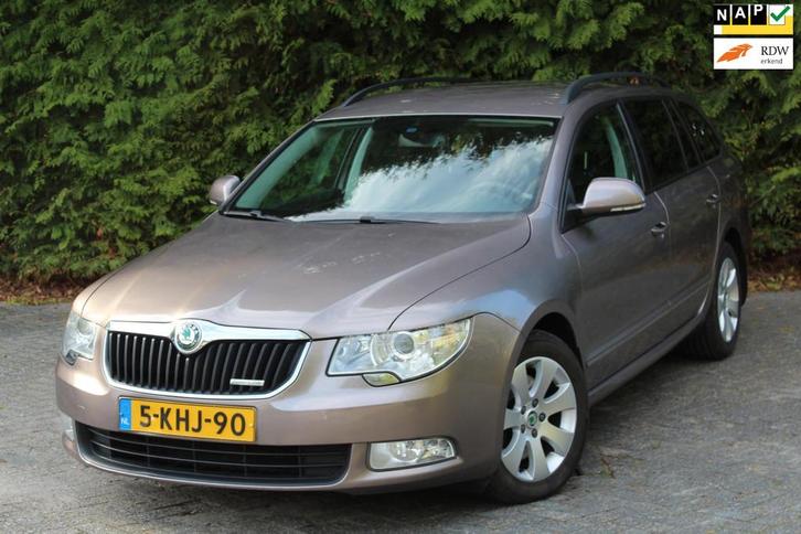 Skoda Superb Combi 1.6 TDI Greenline Active Business Line 10, Auto's, Skoda, Bedrijf, Te koop, Superb, ABS, Airbags, Airconditioning