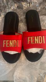 Hoge kwaliteit slippers, Ophalen of Verzenden, Overige maten, Zwart