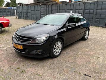 Opel - Astra GTC - 2.0 T Sport - Personenauto beschikbaar voor biedingen
