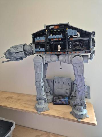 Lego star wars AT-AT 75313 opgebouwd, helemaal compleet beschikbaar voor biedingen