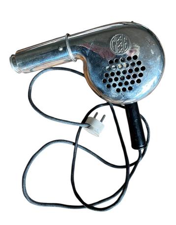 Vintage Föhn (werkt 100% zowel koud als warm beschikbaar voor biedingen