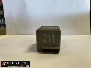 Brandstofpomp relais 211 Audi 443951253F beschikbaar voor biedingen