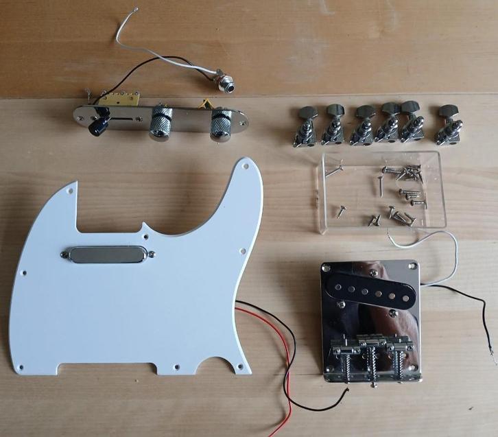 Telecaster set PIckups electronica slagplaat en mechanieken, Muziek en Instrumenten, Instrumenten | Onderdelen, Zo goed als nieuw