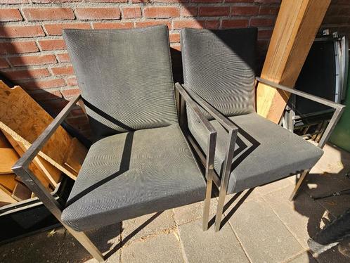 2 rvs tuinstoelen / fauteuils zwarte bekleding, Tuin en Terras, Tuinstoelen, Gebruikt, Rvs, Stapelbaar, Ophalen