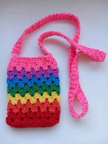 Gondas Creaties Regenboog tasjes golvenpatroon. Acryl+katoen beschikbaar voor biedingen