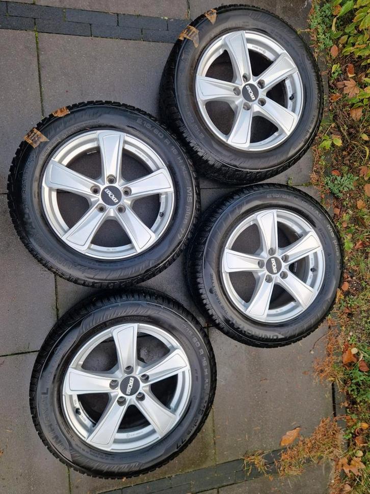R16 215 60 Winterbanden op Velg - Skoda/VW, Auto-onderdelen, Banden en Velgen, Banden en Velgen, Winterbanden, 16 inch, 215 mm