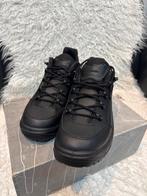 Lowa nieuwe Herenschoenen Maat 44 Zwart, Lowa, Zwart, Nieuw, Ophalen of Verzenden