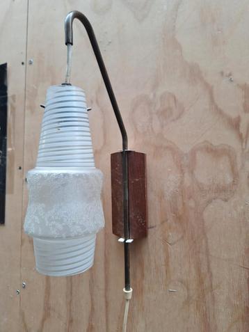 Vintage wandlamp jaren 50 design  beschikbaar voor biedingen