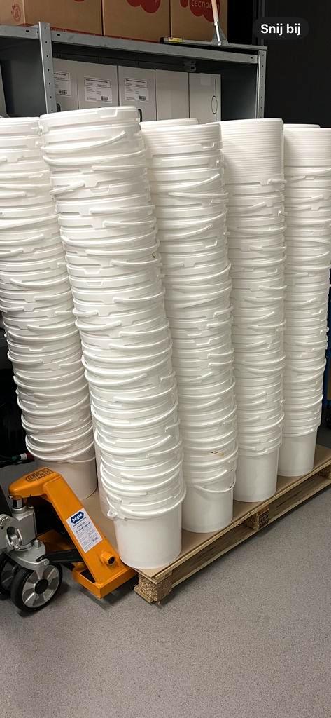 10 Liter Emmers met Deksel - Eenmalig Gebruikt, Huis en Inrichting, Emmers, Ophalen