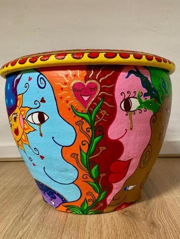 Bloempot handbeschilderd uniek kleurrijk kunst beschikbaar voor biedingen