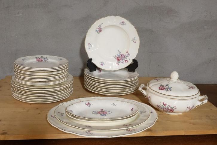 servies Petrus Regout  eind 19e eeuw  antiek, Antiek en Kunst, Antiek | Servies compleet, Ophalen of Verzenden