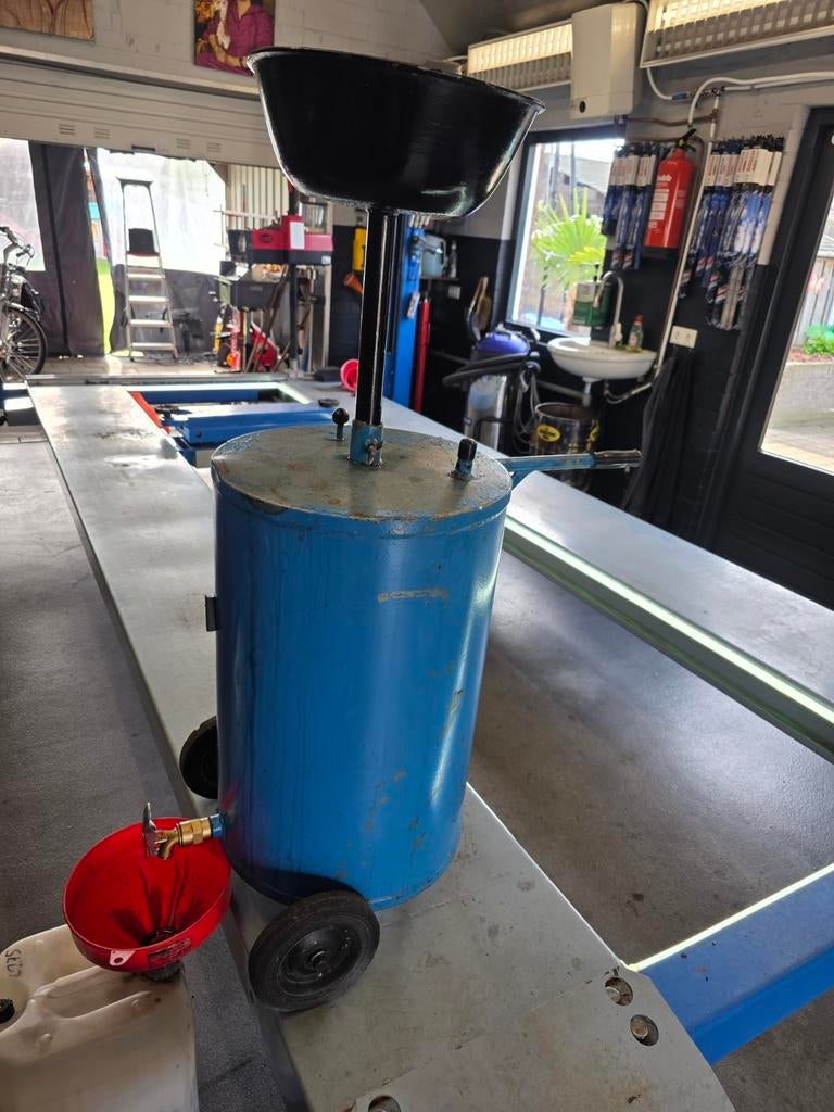 Olie opvang ton / Olie opvangwagen, Auto diversen, Autogereedschap, Ophalen, Gebruikt