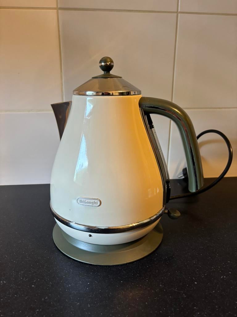 De’Longhi Waterkoker KBOV2001.BG – Retro Design, Witgoed en Apparatuur, Waterkokers, 1 tot 2 liter, Ophalen of Verzenden, Zo goed als nieuw