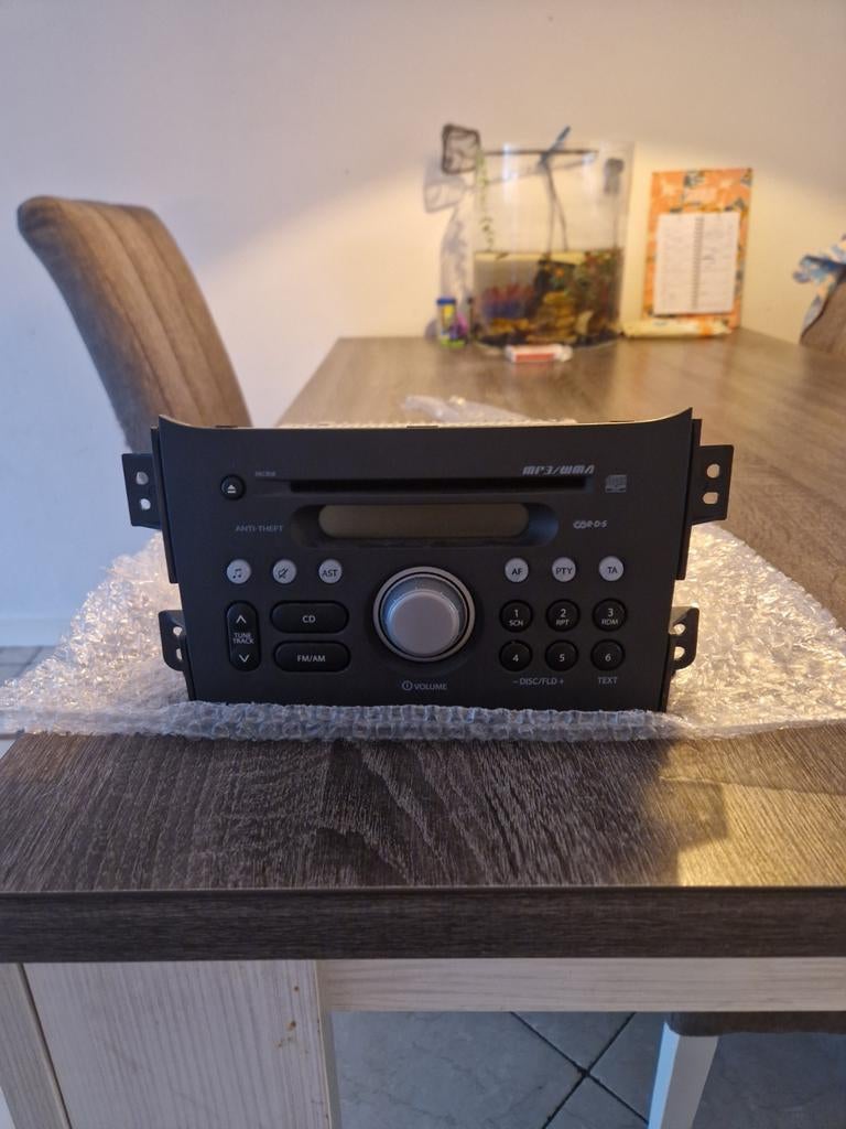 Suzuki autoradio MP3/WMA CD-speler, Auto diversen, Autoradio's, Ophalen of Verzenden
