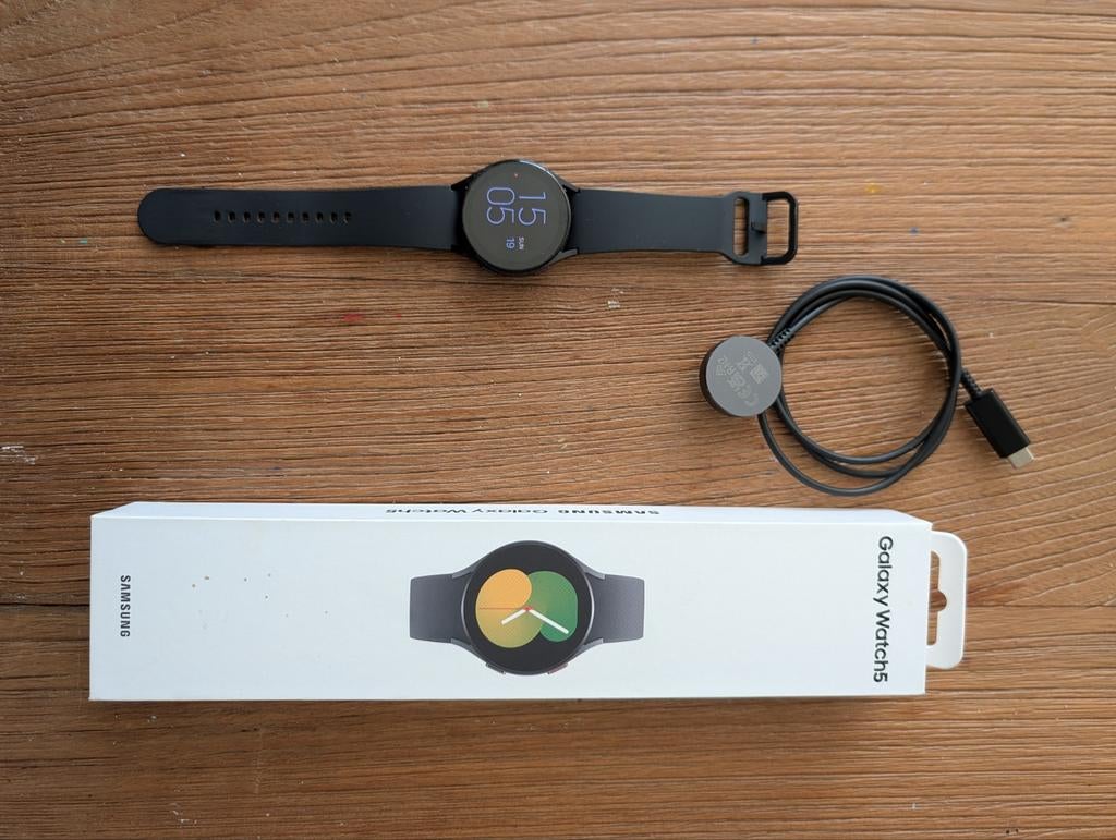 Samsung Galaxy Watch 5, 40 mm., Ophalen of Verzenden, Zo goed als nieuw, Zwart, Android