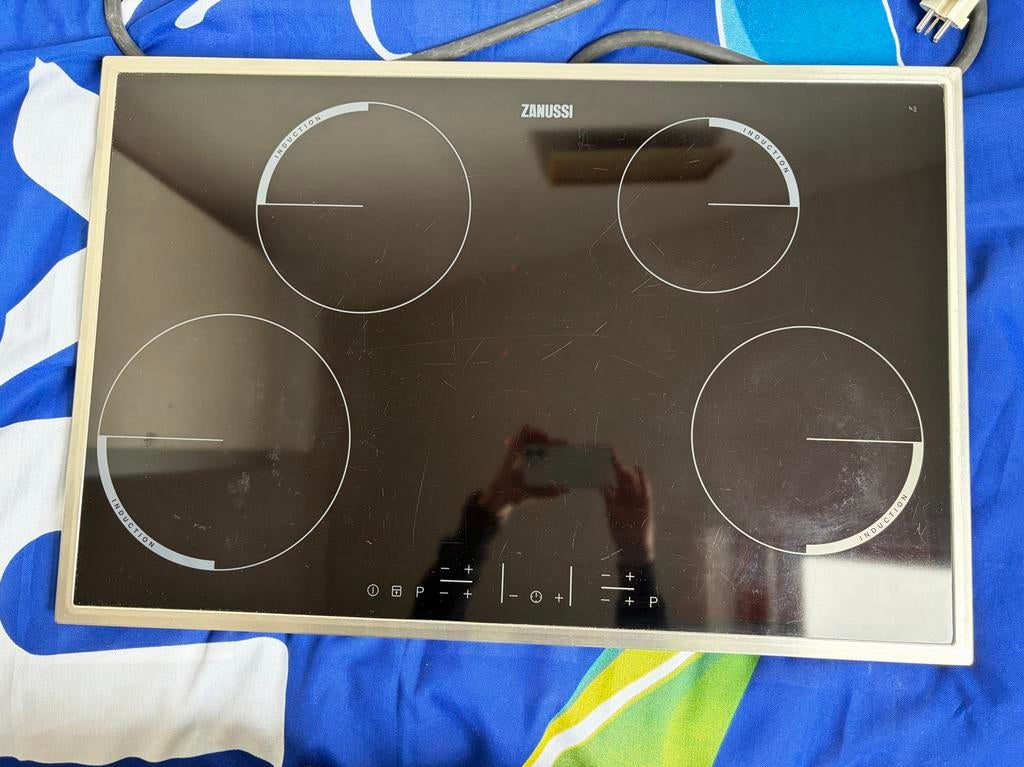 Zanussi inductie kookplaat ZEI8640XBA 78 cm breed, inbouw, Witgoed en Apparatuur, Ophalen, Gebruikt, 4 kookzones, Inbouw