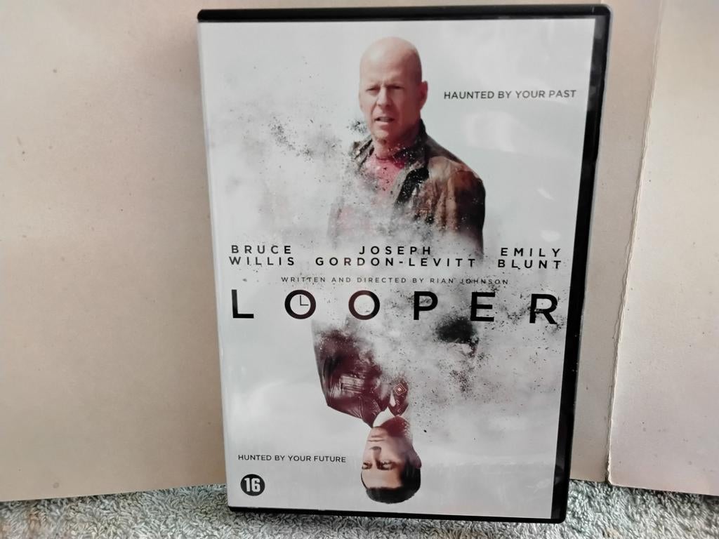 LOOPER     STERKE  ACTIESCENES           BRUCE  WILLIS,, Ophalen of Verzenden, Zo goed als nieuw