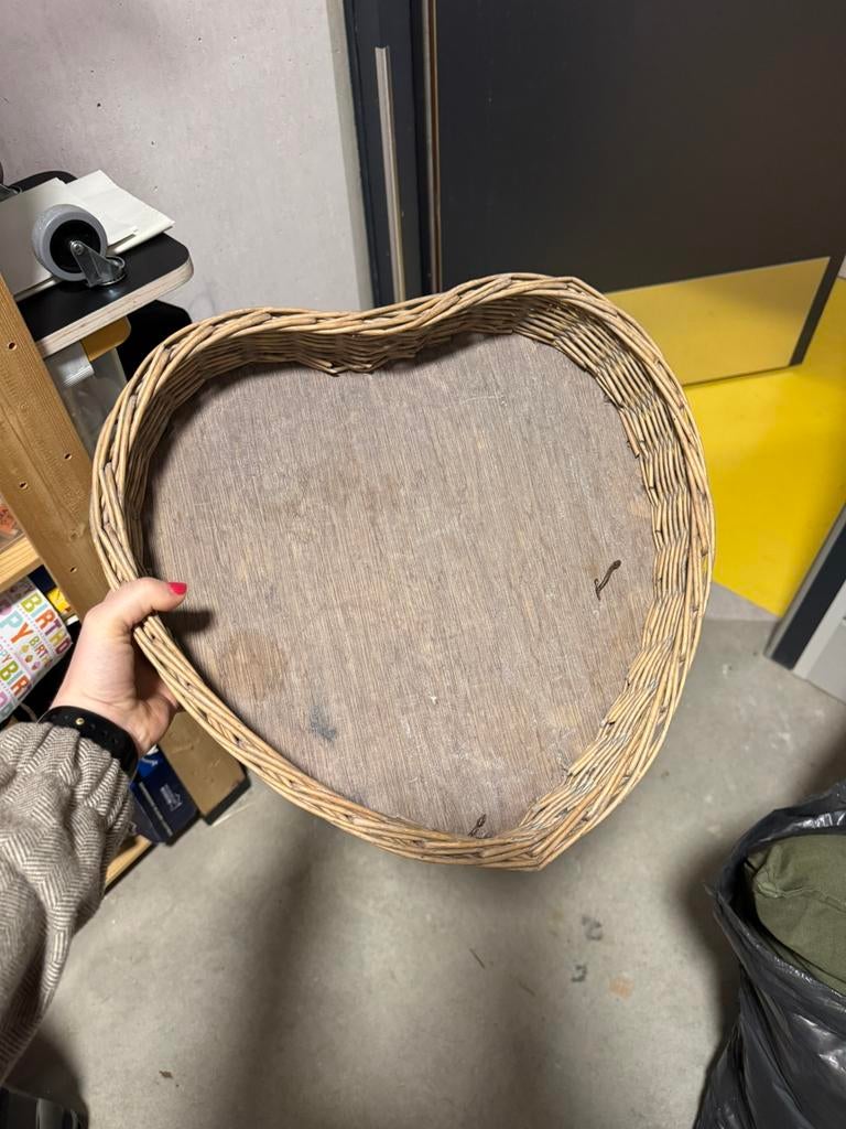 Dienblad hart vorm, Ophalen of Verzenden, Zo goed als nieuw, Rond, Hout