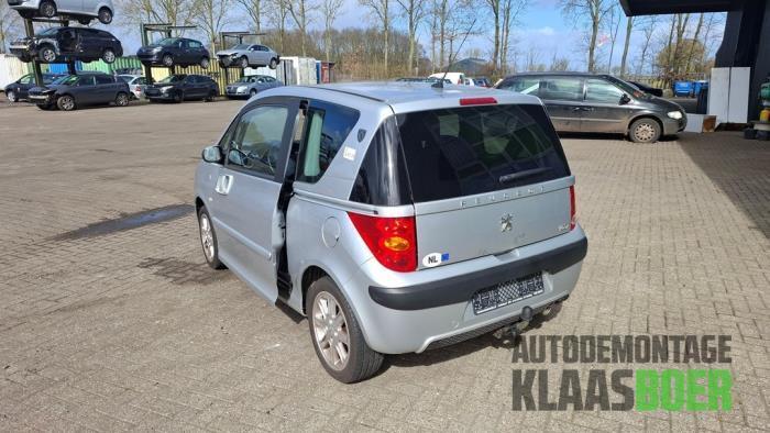 Achterlicht links van een Peugeot 1007, Auto-onderdelen, Verlichting, Peugeot, Gebruikt, 6 maanden garantie, 12 maanden garantie