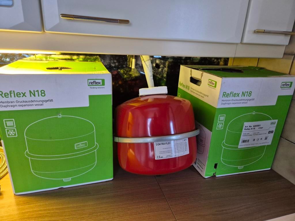 3 x Expansievaten 18 Liter Nieuw, Ophalen, Minder dan 30 cm, Overige typen, Nieuw