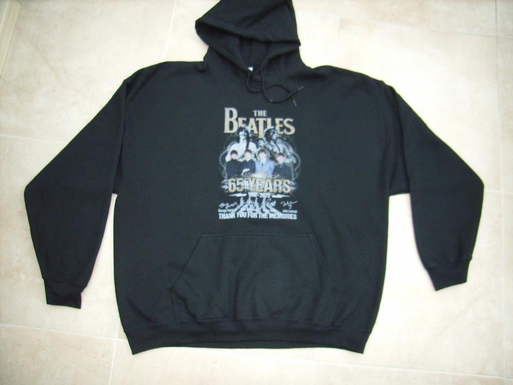 Collectors item: nieuw zwarte hoodie 65 jaar The Beatles XXL, Ophalen of Verzenden, Nieuw, Zwart, Trui of Vest