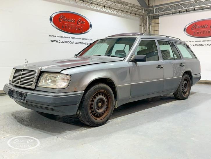 Mercedes-benz 230 TE  - ONLINE AUCTION, Auto's, Oldtimers, Bedrijf, Mercedes-Benz, Benzine, Handgeschakeld, Zilver of Grijs
