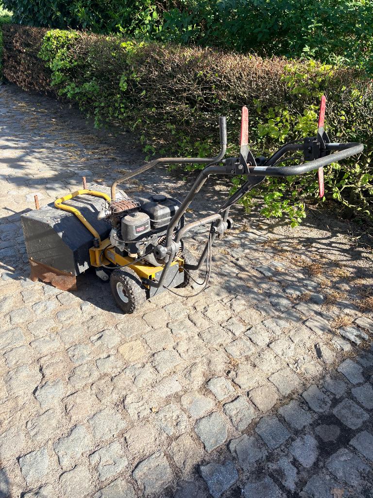 Veegmachine, Ophalen, Gebruikt, Ansto