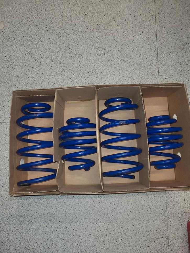 Volkswagen Golf 4 R32 verlagingsveren blauw 4 motion V6 VR6, Auto-onderdelen, Ophanging en Onderstel, Audi, BMW, Honda, Mini, Nissan