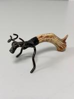 Antiek Vintage Rendier Flesopener Gewei Metaal 1930 opener, Ophalen of Verzenden